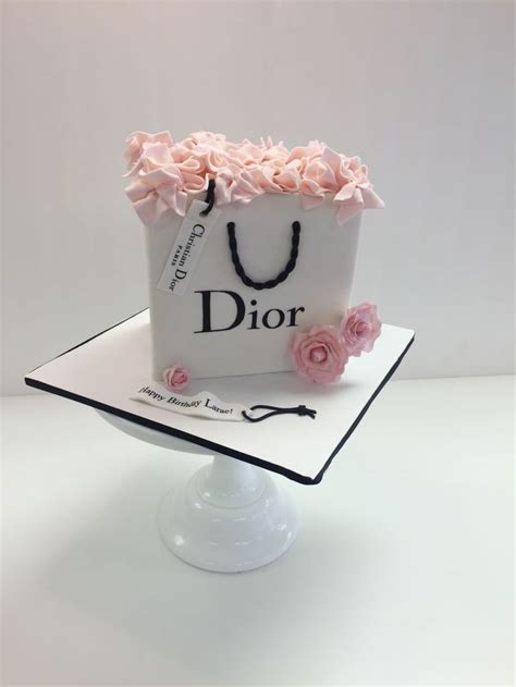 Gâteau sac Dior 